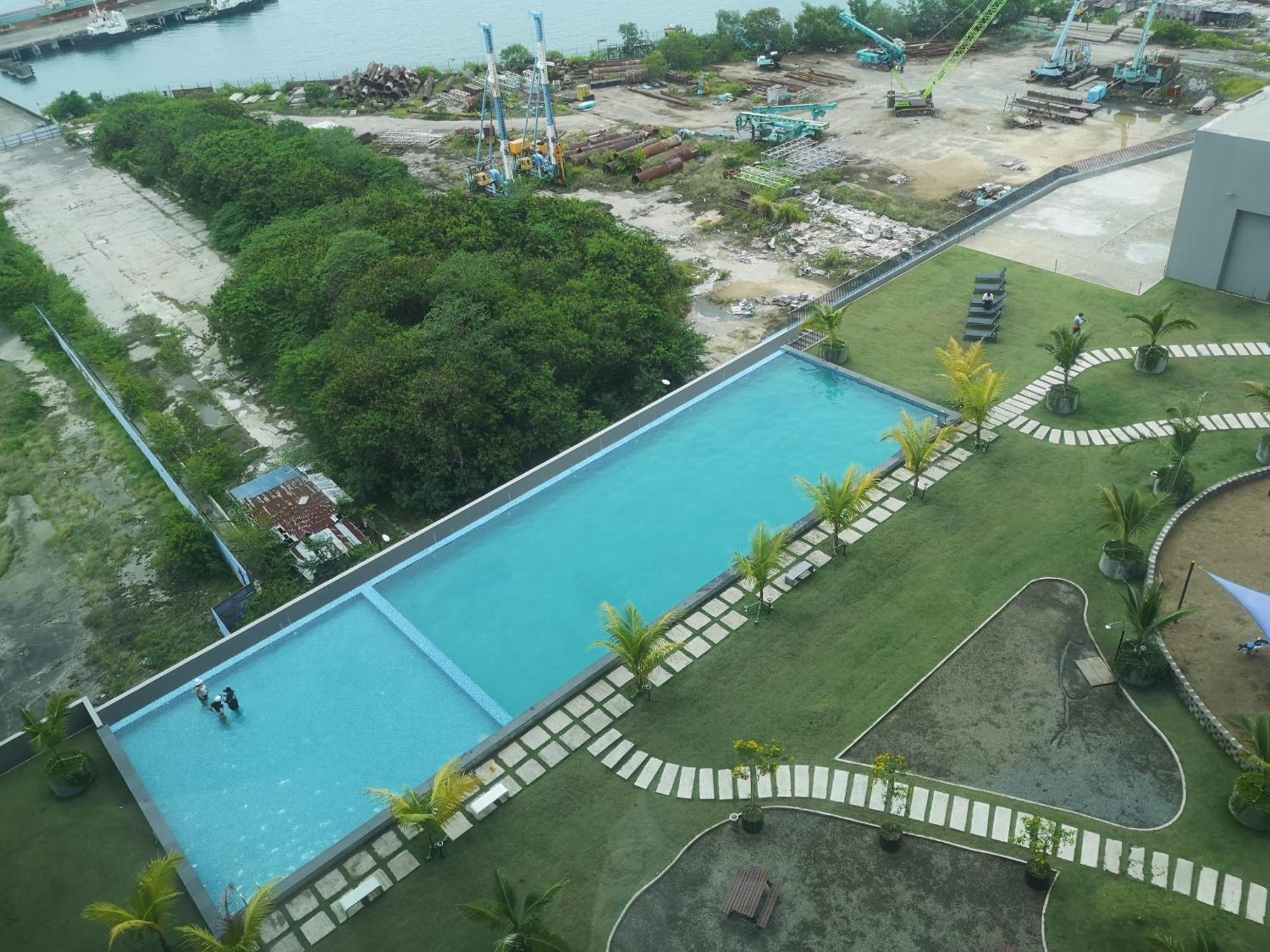 Upper Floor View With Jesselton Quay Near Suria Sabah & Jesselton Point *